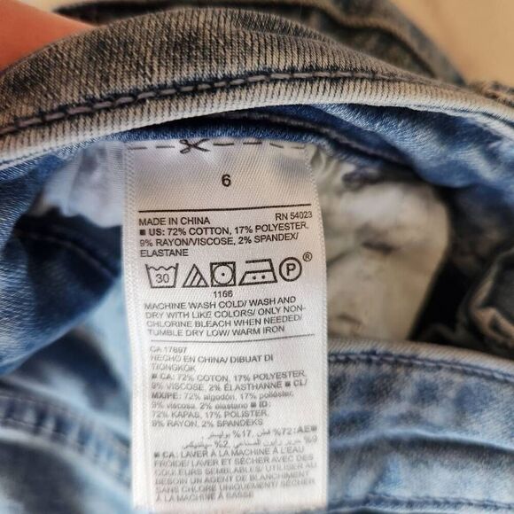 Old Navy jeans women's Rockstar frayed hem mid rise blue denim size 6 - Picture 4 of 6